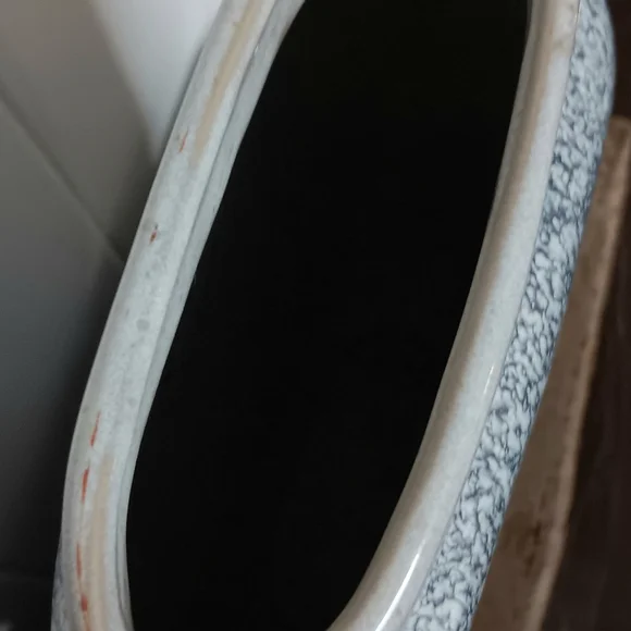 Vintage Royal Hickman "Petty" Glaze Pillow Vase